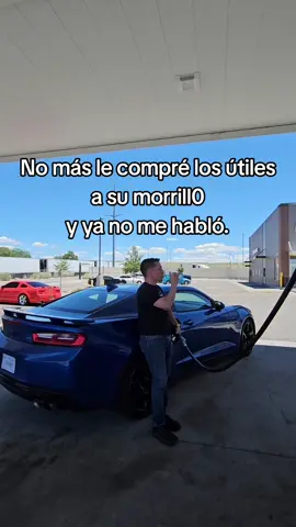 No más le compré los útiles a su morrill0 y ya no me habló.