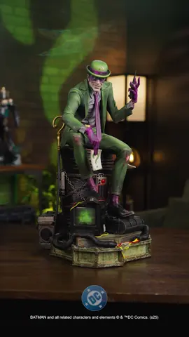 There are no complicated enigmas today... Join us as we unbox the Riddler™ Premium Format™ Figure by Sideshow. This fully sculpted DC statue is available for pre-order NOW! #DC #Riddler #Batman #GothamCity #Comic #Unboxing