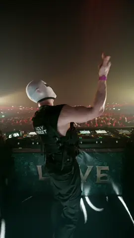 DO YOU HAVE BALANCE? 🧘🏼‍♂️  #raver #hardtechno #raver #raw #tomorrowland 