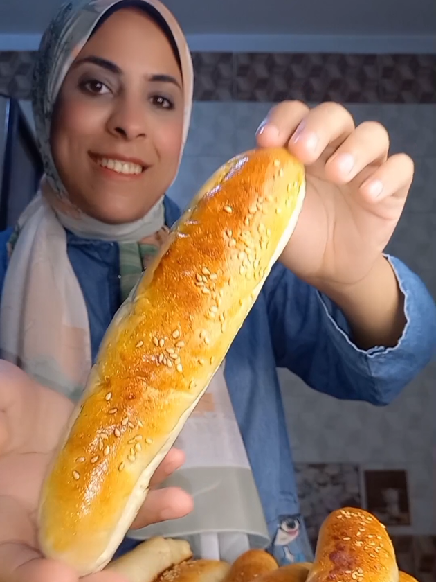 عيش الفينو بطريقة ناجحه و سر العجينه👌 #فينو #عيش_الفينو #fyp #viralvideo #foryoupage 