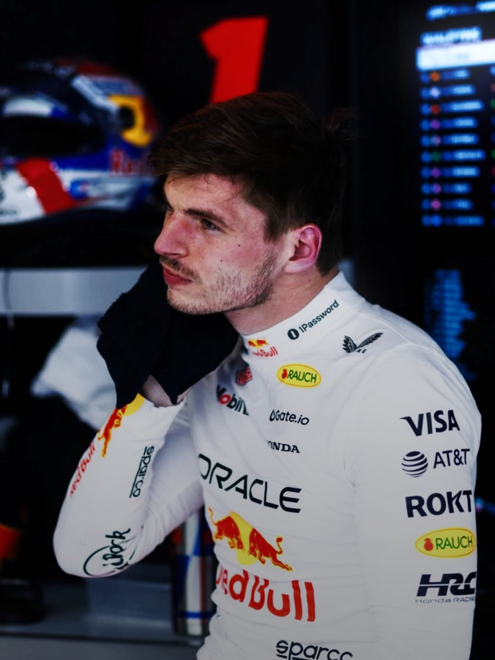#MAXVERSTAPPEN sun down im up!!! i wanted to tag ppl in my edit but tik tok just hates me and wont let me do that im sorry guys ☹️ scp: vsb.scp @sabina   . . #maxverstappenedit #mv33 #mv1edit #redbull 