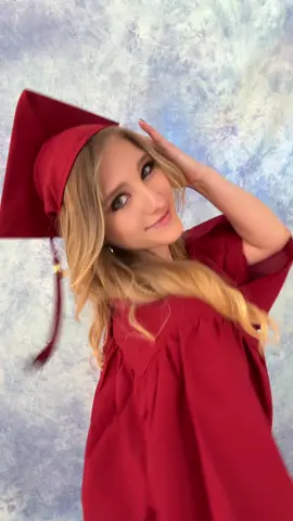 It’s graduation day 😍 #graduation #classof2025🎓 #iykyk 