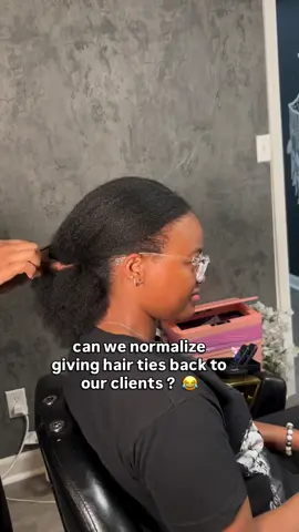 When I tell you i've lost track of the number of hair ties i've never gotten back... Credits: @lexstyled.iit —————— Follow to see more @hairstable —————— Get the Best Braided Wigs for Just $99.9 – HD Lace Knotless Braids - Fast & free shipping in the US - Shop on our Amazon storefront or Website - - - - #naturalhairdreams #healthynaturalhair #naturalhairdaily #hair2mesmerize #naturalhairloves #fyp #explore #braids #naturalhairjourney #naturalhaircare #naturallyshesdope #knotlessbraids #hairstable #thejasminebrand #themelaninshadesroom #blackwomenrock #hairgoals #braidideas #longbraids #teamnatural_ #perfectcurls #naturalhairsistas #blackhistorymonth #melaninqueens #blackdontcrack #melaninpoppin #protectivestyles #unconditionedroots #blackbusinesswomen #blackexcellence DISCLAIMER: We do not claim to own the rights to any of the work posted on our page. Our platform promotes and celebrates black culture and entertainment and talent in its entirety. We make a conscious effort to credit & TAG the original source to each post where possible. Please contact us for credit or removal if your work is posted. All work that exclusively belongs to @hairstable will be disclosed!