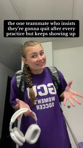 it’s okay we’ve all been there before lmao #womenssoccer #soccerplayer #collegeathlete #d1athlete #d1soccer 