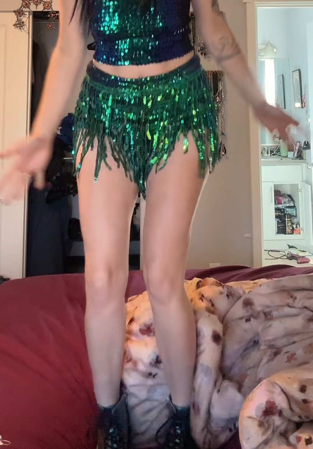 TURNING INTO A MERMAID!!! Outfit!! 🧜‍♀️#mysteryjewlerygirl #fypシ゚viral #trendingvideo #alttiktok #mysteryjewelryjar 