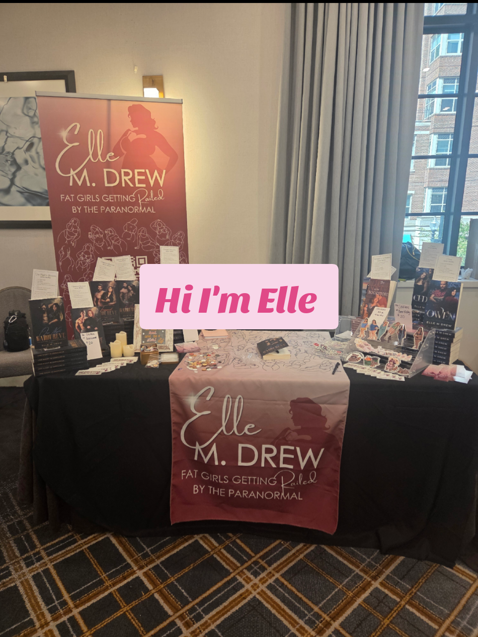 Sinners and Stardust was AMAZING and I am TIRED and I will talk more about it later but here is a PHOTODUMP! #ellemdrew #plussizeromancereads #sinnersandstardust #spicybooktok  @Sinners&Stardust @Ashley Michele @Books by Alexia Onyx @K.ElleMorrisonBooks @Santana Knox @hawkhatesyou @Britton Brinkley Writes @Bex | Fantasy🔥 for QUEERS @LE Eldridge Signed Book Shop @Alethea Faust 
