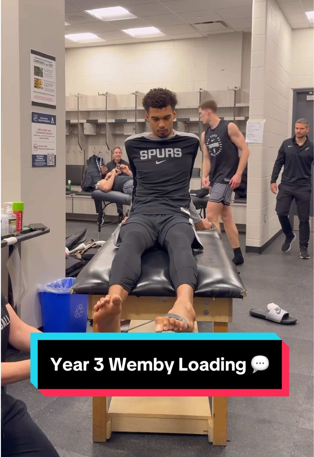 Wemby's preparation 🤝 Wemby's game: Unique 💯 @San Antonio Spurs #NBA #basketball #Wemby #VictorWembanyama #Spurs 