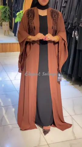 عبايه هاند ميد خطيييره❤️❤️❤️❤️الخامه:حرير مستورد 🥰🥰 المقاسات⬅️ متاح قياسات 🥰🥰🥰  السعر⬅️👌💥 #عبايات_كشخة#elegant#كويتيات_ذوق#بلوجر#فاشونيستا 