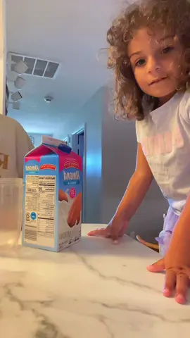 Make a smoothie with us 