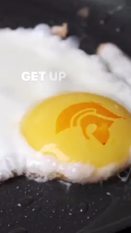 🌞🎶 “Wake up in the morning… you can have fried egg 🍳😎” Reggae breakfast style, straight from the rocksteady kitchen! 🇯🇲🔥 #DesmondDekker #ReggaeMorning #RocksteadyVibes #FriedEggFiReal #ReggaeLegend
