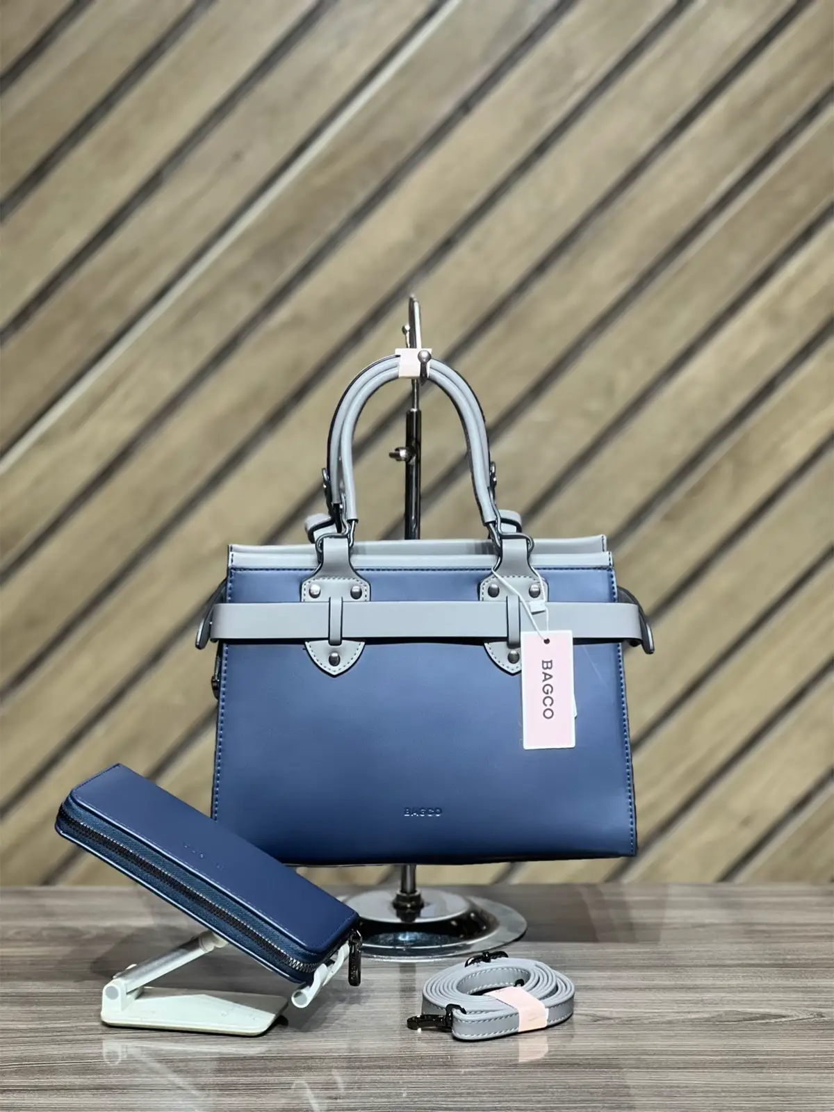 Chrisbella Handbag 👜 +2349031148434 #Saeedshoes #kano #kanoonlinebusiness #trendingvideo #shoes 