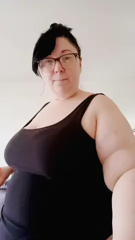 Haven't done one of these in a minute 🖤 Tank tops getting baggy being down -41.6 lbs. Bruises sponsored by you local hospital for cardiac scare checkups lol