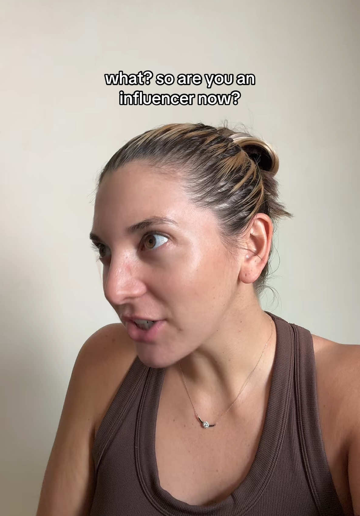 it was confirmed that tiktok officially hates me when someone posted a near identical video to mine a day after i posted it & they got 100 more likes yet i have tens of thousands of more followers 🙃 i know i dropped off the face of the earth for a minute but like damn i’ve been consistent for too long at this point to still be stuck here 🙄 i don’t like complaining! im just really reaching my limit bc it doesn’t make sense ughhh #zenjen #contentcreator #xyzbca 