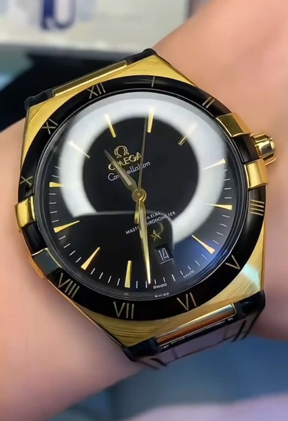 #watch #watches  #watchesformen #watchshaker #watchoftheday #watchfam #watchcollector #watchaddict #wristwatch  #Watchlover #lucury #style #fyp #foryou #NYC #newyork #LA #USA #Womenswatch