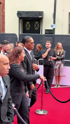 Premier League STARS arrive at the PFA awards 2025🌟🏆 (@PFA ) #PremierLeague #pfaawards #salah #declanrice #vandijk 