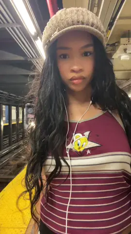 :P 