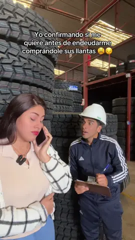 Etiqueta a tu novi@ para que te regale unas llantitas 😍😁             #llantas #fyp #humor #lima #videoviral 