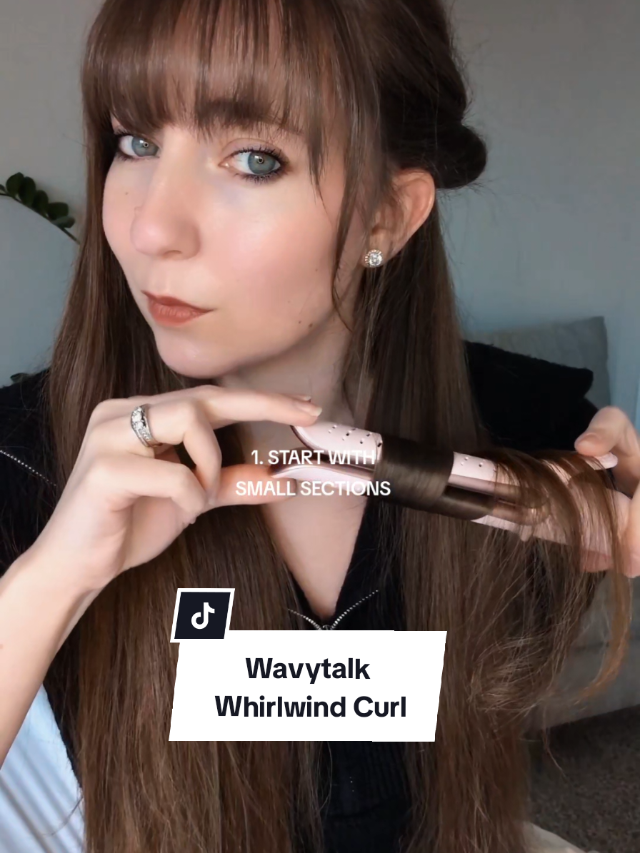 club straightener curls for me 💕  @wavytalkofficial 🤍 #wavytalk #straightener #hair #curls #hairtutorial 