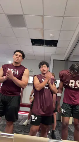 LIGHTNING  DELAY! #fyp #schreiner #football #schreinerfb #viral 