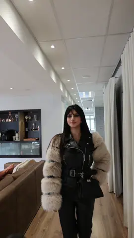 وش تهوى قلوبكم الذهب والا الالماس ؟ 💍💎 جنوب افريقيا، كيب تاون 🇿🇦 📍ذي مجموعة مصانع و محلات الالماس و متاحف  Cape Town Diamond Museum •  The Diamond Works Cape Town•