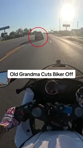 Old Grandma Cuts Biker Off #fyp #foryou #foryoupage #newriders #bikersoftiktok #motorcyclesoftiktok #biker #bikerfyp 