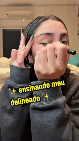 pra quem sempre me pede, finalmente posteiiii 🥹 #makeuptutorial #delineado #cateye #CapCut 
