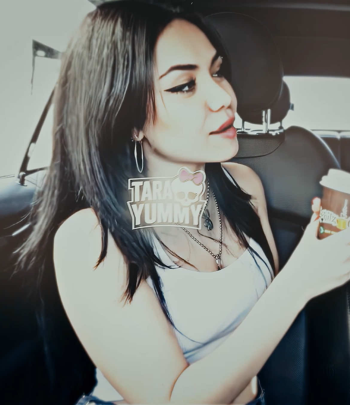 I had to join this trend // #tarayummy #monsterhigh #tarayummyedit #tarayummyedits #aftereffects 
