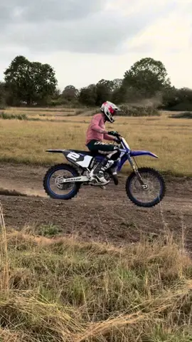 That hard pack HARDPACK .. Johannesburg styles 🇿🇦🇿🇦🇿🇦🇿🇦🇿🇦.. the way we LOVE it ✊🏻😁💨💨💨💨💨💨 #2stroke #moto #dirtbike 