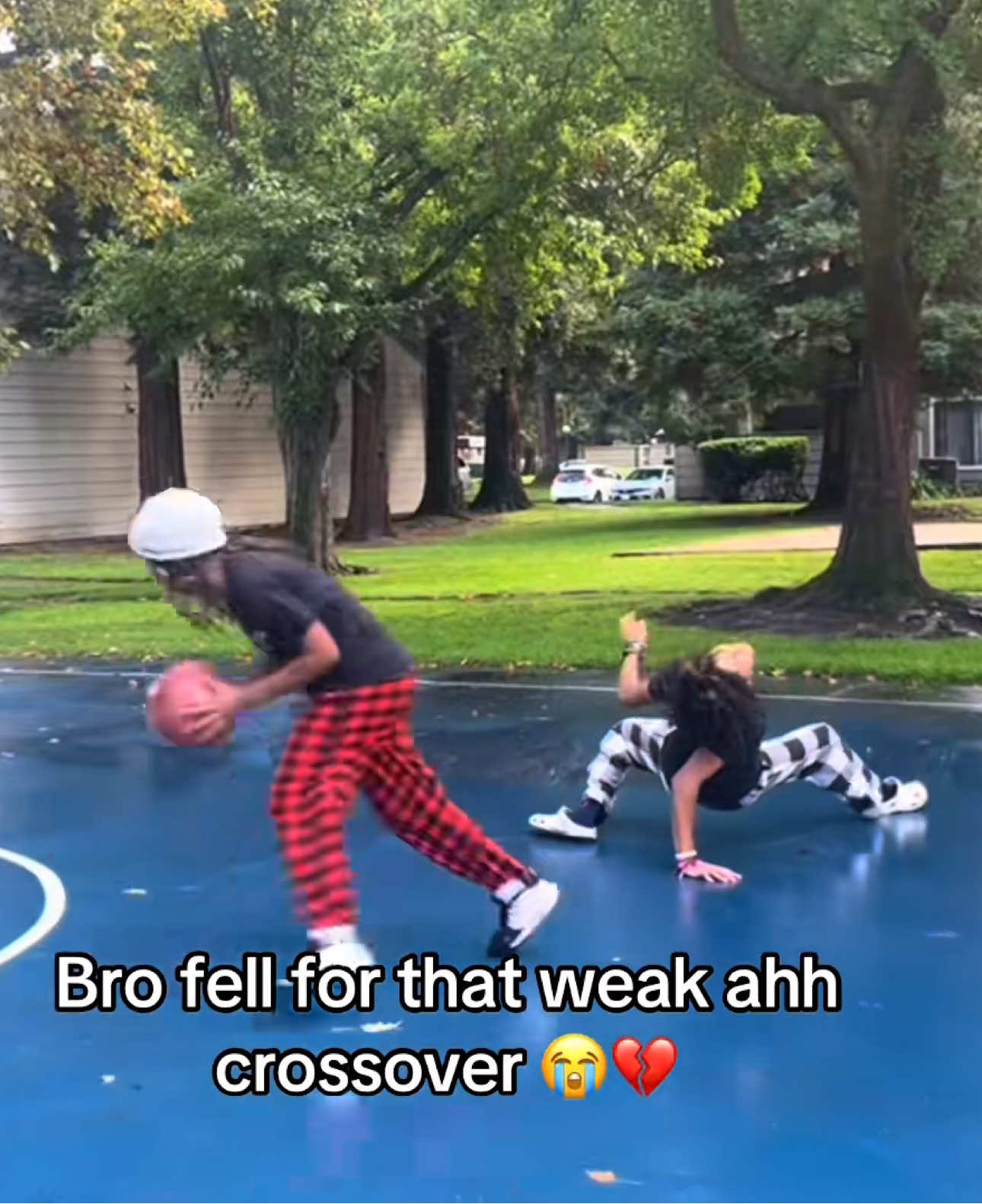 Bro who made this audio 😭 (@jjisfamoussss) #NBA #basketball #sports #fyp #crossover 