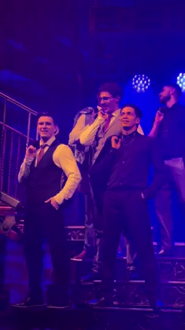 🤲 #magicmikelondon #magicmikelive 