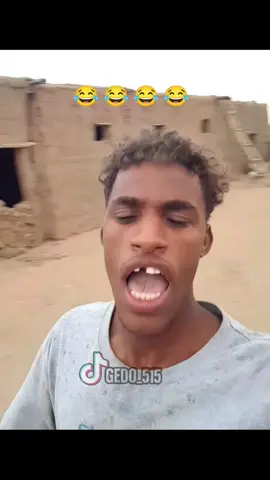 عم تمطر عننا هون في الضيعه 🤣🤣 #خارجيات_سودانية #الشعب_السوداني_العظيم #الشعب_الصيني_ماله_حل😂😂 #سودانيز_تيك_توك_مشاهير_السودان #جخو،الشغل،دا،يا،عالم،➕_❤_📝 