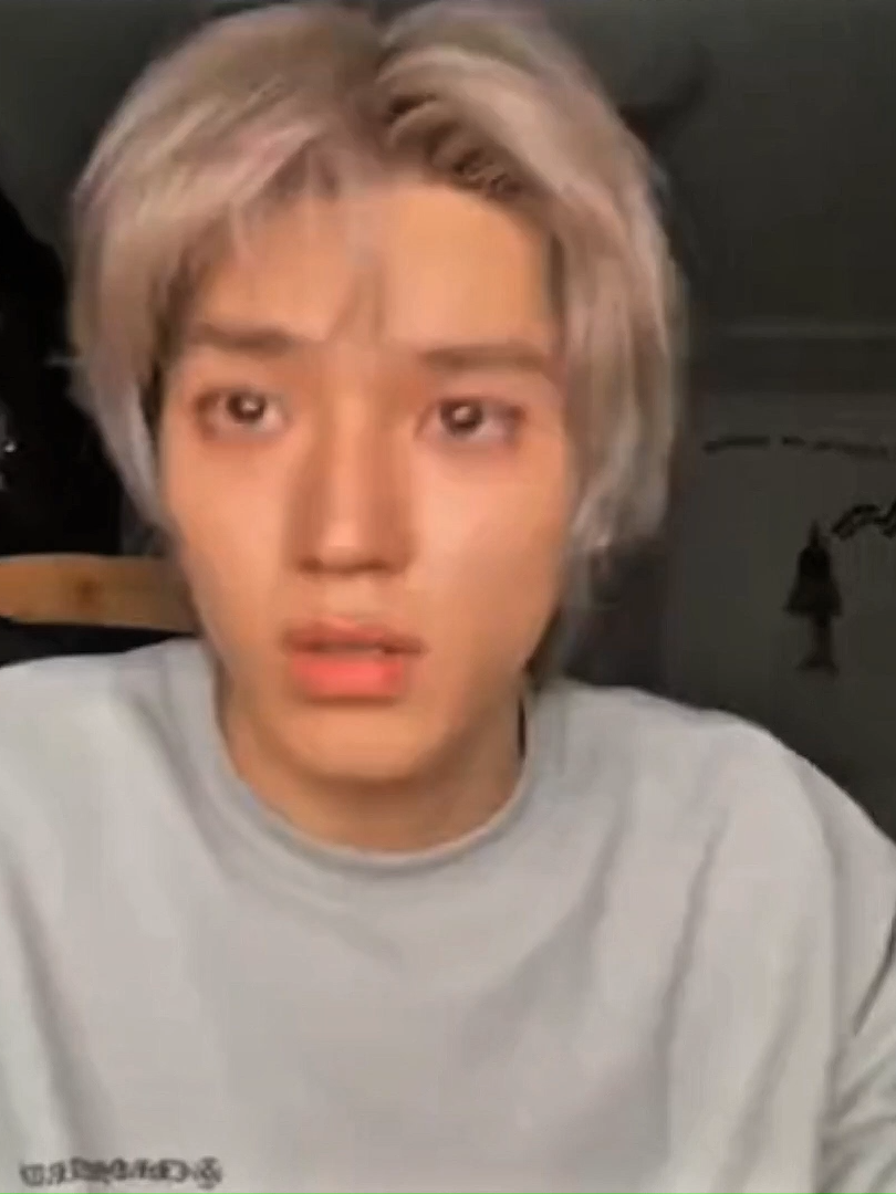 Já faz como o Taeyong e regulariza seu título também 💚 #taeyong #czennie #nct #neogotmyback