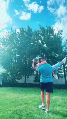 He’s back home after all summer so of course I had to do this trend❤️ #fyp #trend #boyfriend #couple #viral 