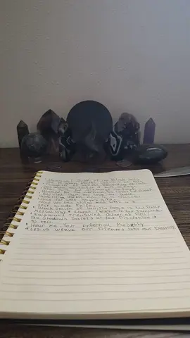 Re-upload. #darkcrystalssystem #systemofthra #witchcraft #witchesoftiktok #deityinteractions 