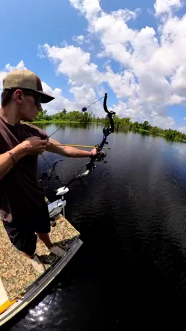 Peep the Gator Gar in the back👀🥵 #forcefeedem #bowfishing #fishing #Outdoors #hunting 