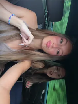 @<33 