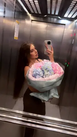 🌹🌹🌹🥰🥰🥰😍😍😍