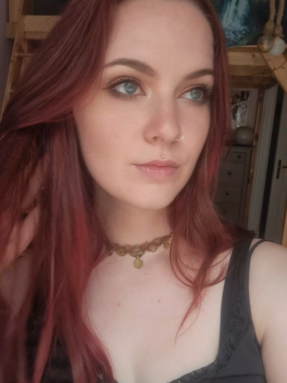 recreated my favourite meme #redhair #girlswithtattoos #altgirl #fyp #alternative 