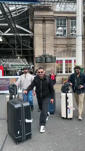 دوم متأخرين على القطار 🤣🚂 