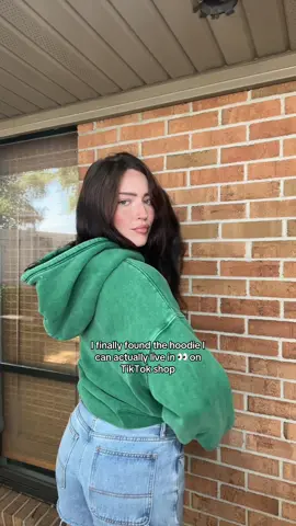 Okay but this hoodie feels like a $100 designer one… except it’s from TikTok shop 🍂 #HoodieSeason #cozyfitcheck #hoodiestyleinspo #tiktokshopfinds #ootdfavorite 