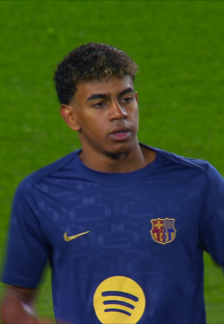 Lamine Yamal cooking Bayern Munich🤩 #yamal #barcelona #bayern #football 
