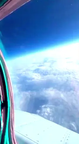 Un MiG-31I en la estratosfera a una altura de 22 km. #mig #russia #Stratosphere #aircraft #russianairforce 