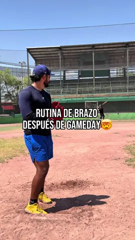Antes del juego: activa tu cuerpo. 💥 Después del juego: recárgalo. ⚡ Esa es la diferencia entre durar en el béisbol o quemarte rápido. La rutina no es opcional, es el secreto. 🔑⚾️ GameDayReady #BaseballLife #Beisbol #BaseballTraining #PitcherLife #MLB     