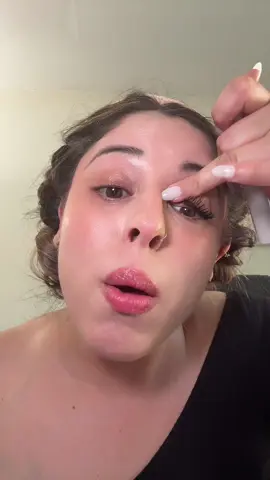No panda eyes! Love this mascara ✔️ Dual-sided brush = lift + length without clumps ✔️ 12-hour wear — no smudge, no flake ✔️ Nourishing ingredients (Shea butter + Biotin) to strengthen your lashes ✔️ Ophthalmologist tested & safe for sensitive eyes ✔️ Sustainable packaging ♻️ Beautiful lashes + clean beauty = game changer 💖