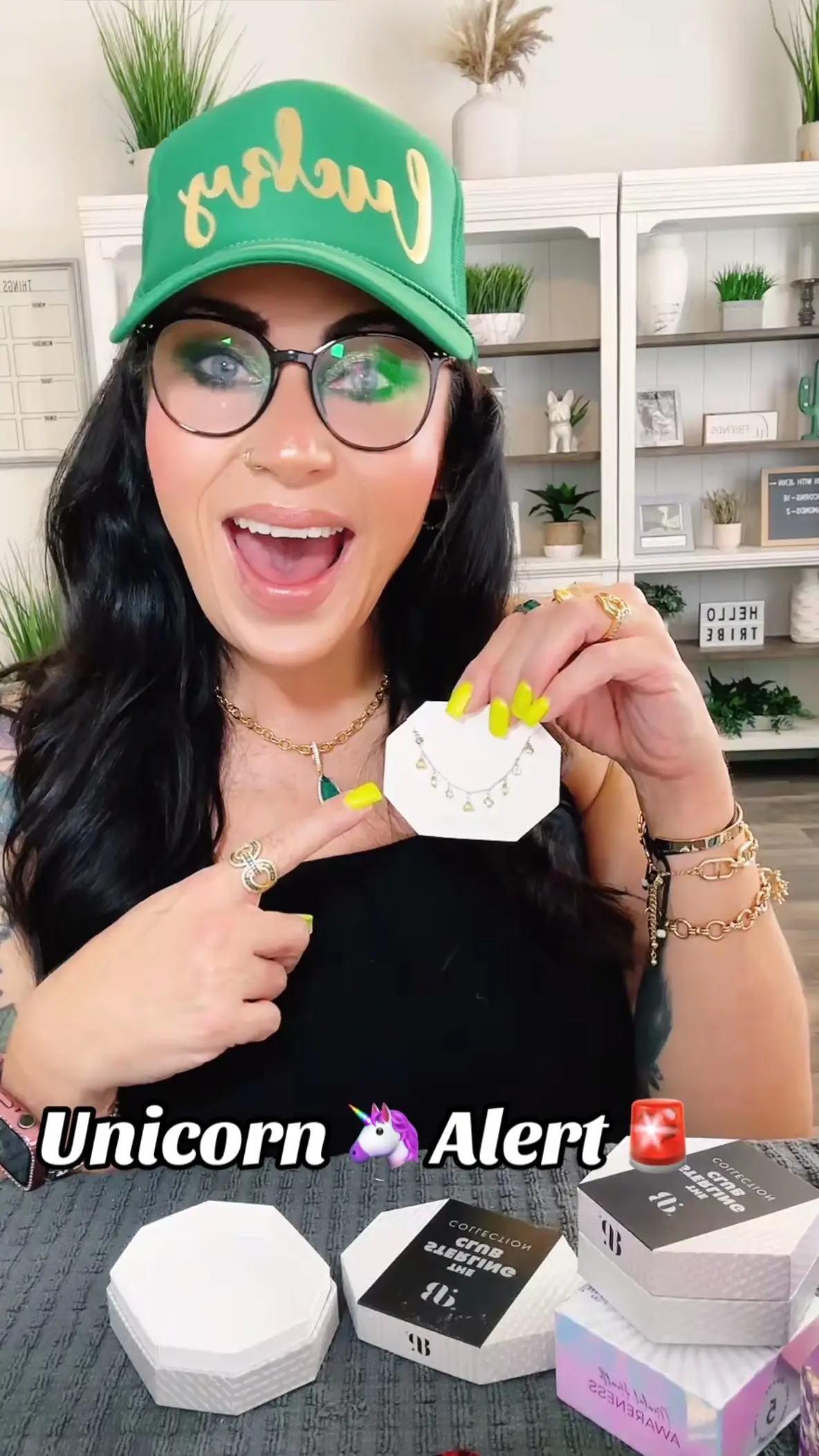 Unicorn 19 in the Sterling Club!! Absolutely gorgeous 😍 #bombpartyreveals #bombparty #bombpartyjewelry #jewelry #unicornalert 