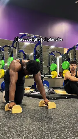 3 second full planche, but it needs work💪 200lbs #foryou #calisthenics #planche #workout #Fitness 