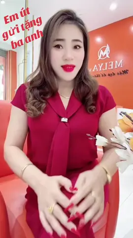 Xu HUONG#giaitrimoingay❤️❤️❤️ em út gửi tặng ca khúc tới ba anh phương xa ấy mong các anh luôn hạnh phúc bình an mỗi ngày trọn vẹn niềm vui ạ@xuân Nguyễn 1964 @Dương Hà @🎀HỒNG TRANG🌹🌹 @🇻🇳Duy mạnh 78💚✅ @Nam kieu coffee 71 @🍀HOANG PHƯƠNG LINH NICK 2🇰🇷 @❤️❤️ Thanh Thanh 95 🎀 🎀 💞💞 @PHƯƠNG QUYÊN @Bui 🌹VOi nik 1🇻🇳19 @NGUYỄN LINH HƯƠNG YD/BG 1982 