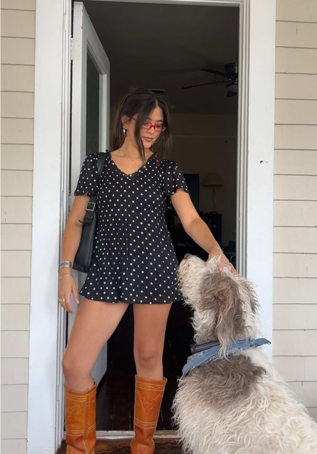 OOTD 🖤 #OOTD #thrift #polkadots #fryeboots #falloutfit 