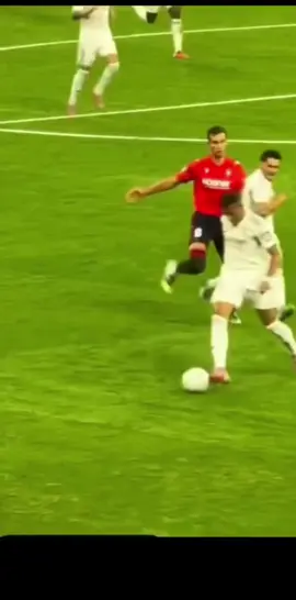 #Mbappe's goal for Real#.           ريال_مدريد_عشق_لا_ينتهي#ريال_مدريد_عشق_لا_ينتهي🤍#مصمم_عبارات_مصمم_فيديوهات#مبارة_الريال_ضد_اسوسونا#مصمم_فيديوهات🎬🎵❤👑مصمم_فيديوهات🎬🎵❤👑 