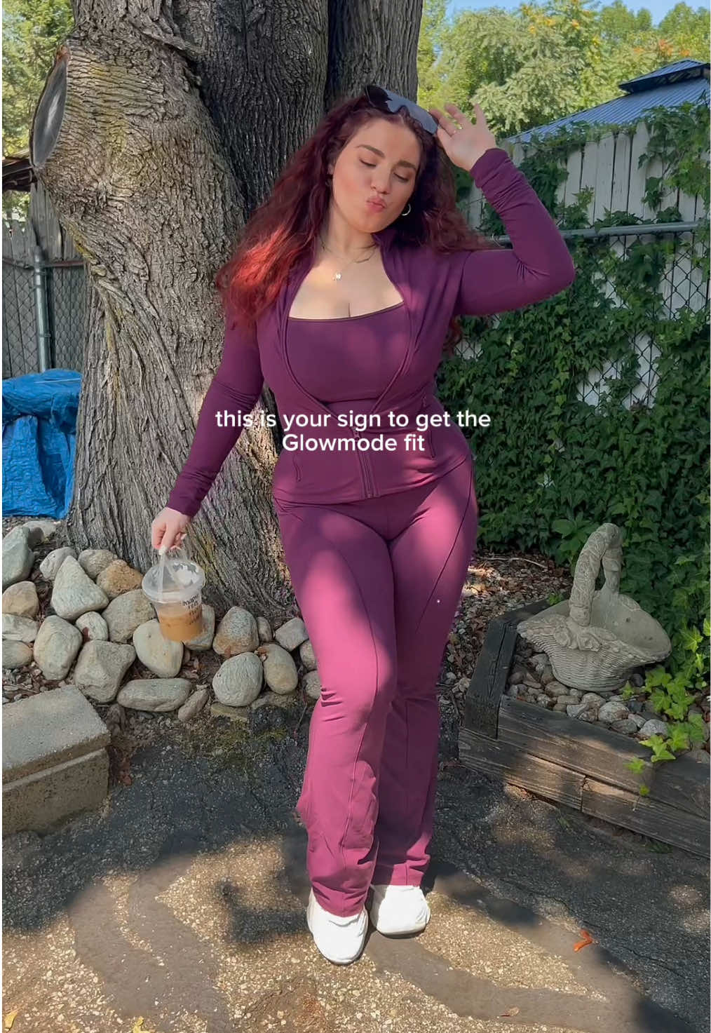 i need more colors asap💜 grab yours now on the TikTok shop! @GlowmodeUS ✨ #bbljacket #glowmode #leggings #activewear #Loveyourboobs 